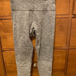 Lululemon balance and resist tight